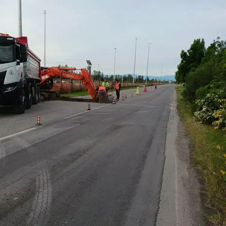 lavori-pubblici-manutenzione-urbana-a-parma-piacenza lavori-pubblici-manutenzione-urbana-a-parma-piacenza